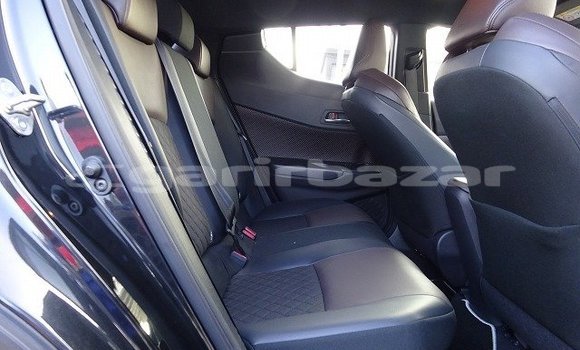 কেনা ব্যবহৃত Toyota CH-R Blue গাড়ী মধ্যে ঢাকা মধ্যে Dhaka কেনা ব্যবহৃত Toyota CH-R Blue গাড়ী মধ্যে ঢাকা মধ্যে Dhaka