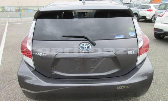 কেনা ব্যবহৃত Toyota Aqua Grey গাড়ী মধ্যে ঢাকা মধ্যে Dhaka কেনা ব্যবহৃত Toyota Aqua Grey গাড়ী মধ্যে ঢাকা মধ্যে Dhaka