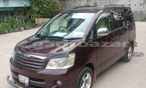 Buy Used 2002 Toyota Noah in Dhaka, Dhaka Buy Used 2002 Toyota Noah in Dhaka, Dhaka