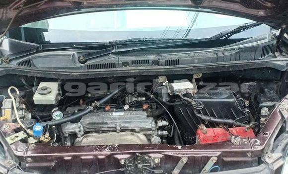 Buy Used 2002 Toyota Noah in Dhaka, Dhaka Buy Used 2002 Toyota Noah in Dhaka, Dhaka