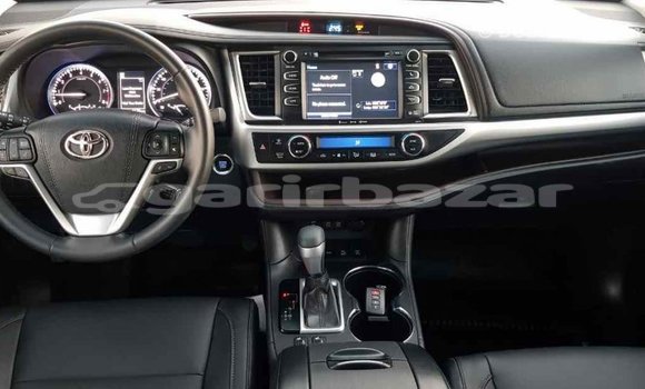 Buy Import 2018 Toyota Highlander in Import - Dubai, Bandarban Buy Import 2018 Toyota Highlander in Import - Dubai, Bandarban