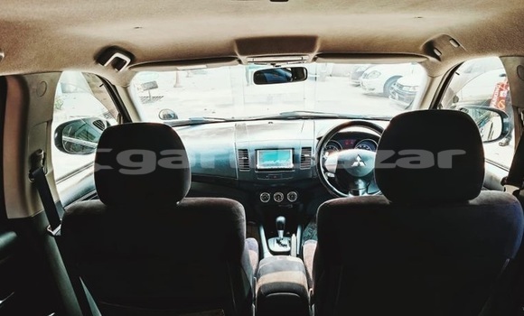 Buy Used 2011 Mitsubishi Outlander in Dhaka, Dhaka Buy Used 2011 Mitsubishi Outlander in Dhaka, Dhaka