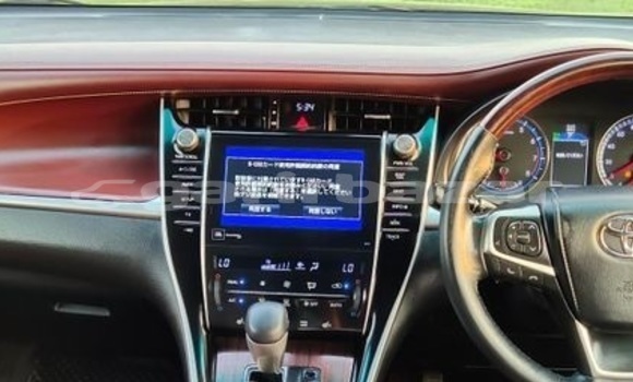 Buy Used 2014 Toyota Harrier in Dhaka, Dhaka Buy Used 2014 Toyota Harrier in Dhaka, Dhaka