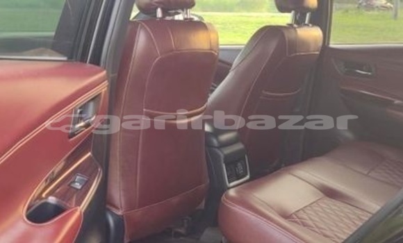 Buy Used 2014 Toyota Harrier in Dhaka, Dhaka Buy Used 2014 Toyota Harrier in Dhaka, Dhaka