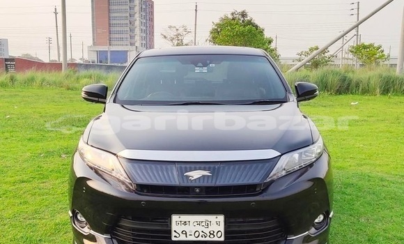 Buy Used 2014 Toyota Harrier in Dhaka, Dhaka Buy Used 2014 Toyota Harrier in Dhaka, Dhaka