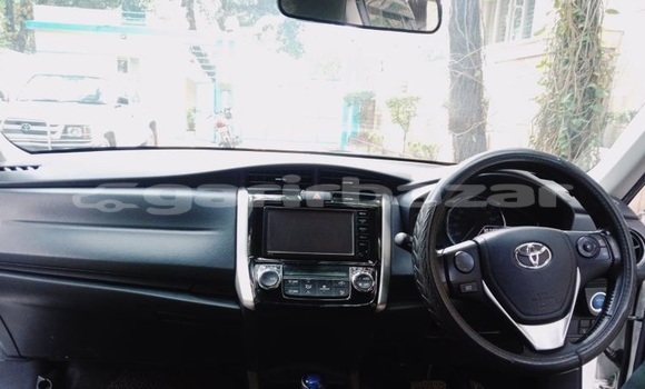 Buy Used 2016 Toyota Fielder in Dhaka, Dhaka Buy Used 2016 Toyota Fielder in Dhaka, Dhaka