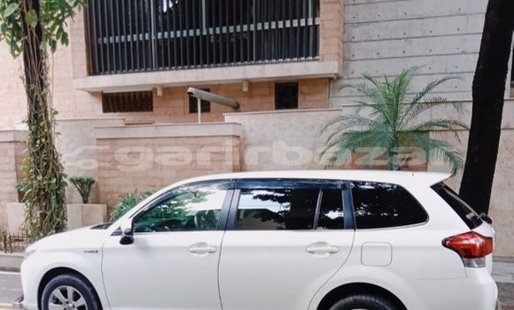 Buy Used 2016 Toyota Fielder in Dhaka, Dhaka Buy Used 2016 Toyota Fielder in Dhaka, Dhaka