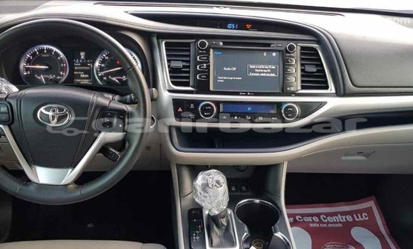 Buy Import 2014 Toyota Highlander in Import - Dubai, Bandarban Buy Import 2014 Toyota Highlander in Import - Dubai, Bandarban