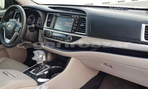 Buy Import 2014 Toyota Highlander in Import - Dubai, Bandarban Buy Import 2014 Toyota Highlander in Import - Dubai, Bandarban