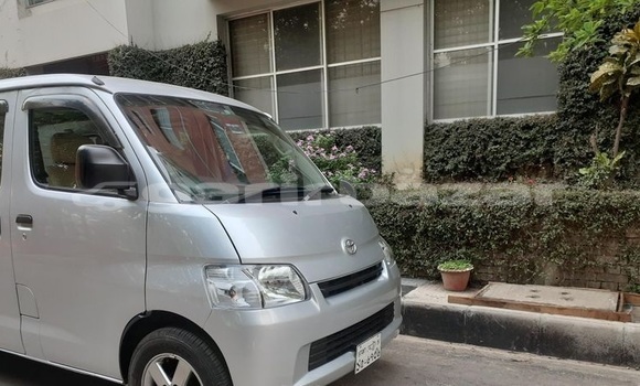 Buy Used 2009 Toyota TownAce in Dhaka, Dhaka Buy Used 2009 Toyota TownAce in Dhaka, Dhaka