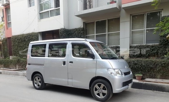 Buy Used 2009 Toyota TownAce in Dhaka, Dhaka Buy Used 2009 Toyota TownAce in Dhaka, Dhaka