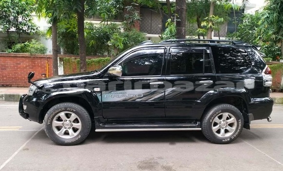 Buy Used 2007 Toyota Land Cruiser Prado in Dhaka, Dhaka Buy Used 2007 Toyota Land Cruiser Prado in Dhaka, Dhaka