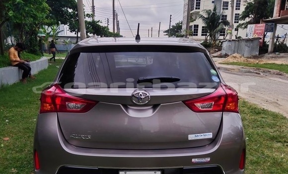 Buy Used 2014 Toyota Auris in Dhaka, Dhaka Buy Used 2014 Toyota Auris in Dhaka, Dhaka