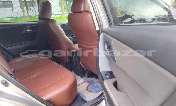 Buy Used 2014 Toyota Auris in Dhaka, Dhaka Buy Used 2014 Toyota Auris in Dhaka, Dhaka