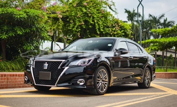 Buy Used 2016 Toyota Crown in Dhaka, Dhaka Buy Used 2016 Toyota Crown in Dhaka, Dhaka