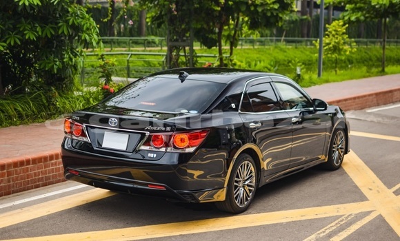 Buy Used 2016 Toyota Crown in Dhaka, Dhaka Buy Used 2016 Toyota Crown in Dhaka, Dhaka