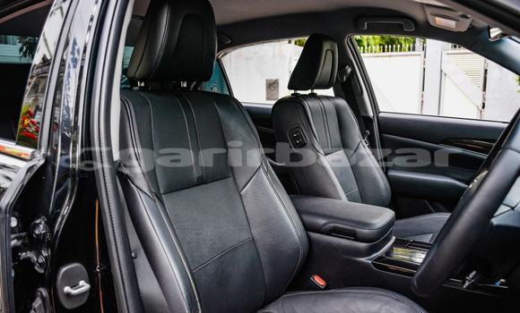 Buy Used 2016 Toyota Crown in Dhaka, Dhaka Buy Used 2016 Toyota Crown in Dhaka, Dhaka