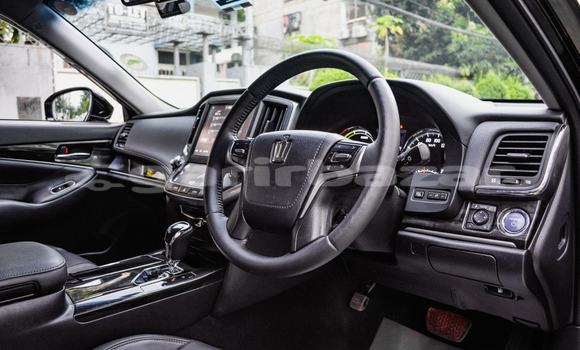 Buy Used 2016 Toyota Crown in Dhaka, Dhaka Buy Used 2016 Toyota Crown in Dhaka, Dhaka