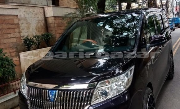 Buy Used 2015 Toyota Esquire in Dhaka, Dhaka Buy Used 2015 Toyota Esquire in Dhaka, Dhaka