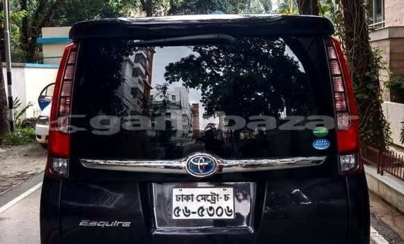 Buy Used 2015 Toyota Esquire in Dhaka, Dhaka Buy Used 2015 Toyota Esquire in Dhaka, Dhaka