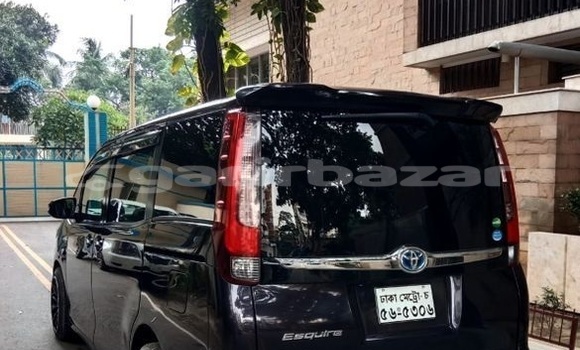 Buy Used 2015 Toyota Esquire in Dhaka, Dhaka Buy Used 2015 Toyota Esquire in Dhaka, Dhaka