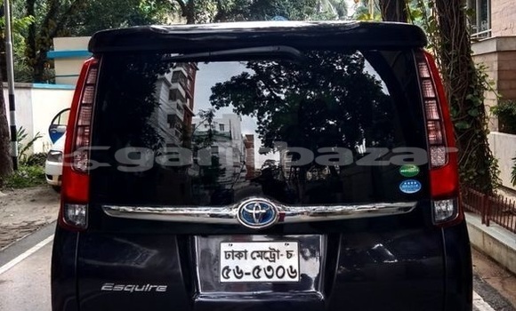 Buy Used 2015 Toyota Esquire in Dhaka, Dhaka Buy Used 2015 Toyota Esquire in Dhaka, Dhaka