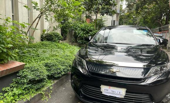 Buy New 2017 Toyota Harrier in Dhaka, Dhaka