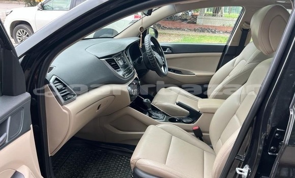 Buy Used 2016 Hyundai Tucson in Dhaka, Dhaka Buy Used 2016 Hyundai Tucson in Dhaka, Dhaka