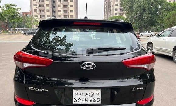 Buy Used 2016 Hyundai Tucson in Dhaka, Dhaka Buy Used 2016 Hyundai Tucson in Dhaka, Dhaka
