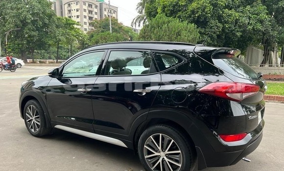 Buy Used 2016 Hyundai Tucson in Dhaka, Dhaka Buy Used 2016 Hyundai Tucson in Dhaka, Dhaka