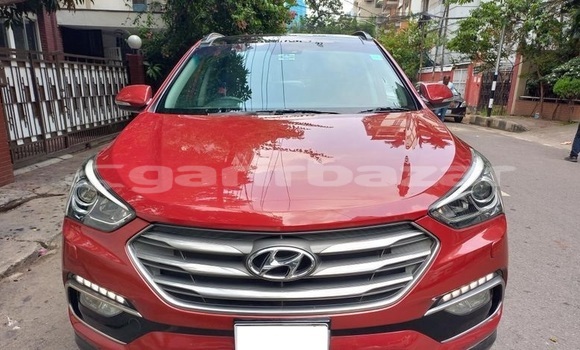Buy Used 2017 Hyundai Santa Fe in Dhaka, Dhaka Buy Used 2017 Hyundai Santa Fe in Dhaka, Dhaka