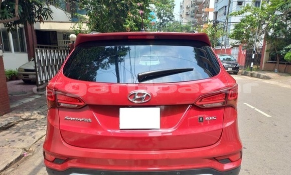 Buy Used 2017 Hyundai Santa Fe in Dhaka, Dhaka Buy Used 2017 Hyundai Santa Fe in Dhaka, Dhaka