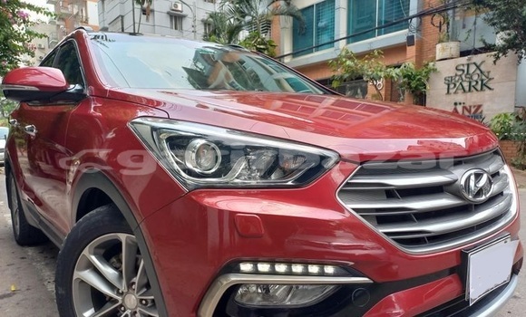 Buy Used 2017 Hyundai Santa Fe in Dhaka, Dhaka Buy Used 2017 Hyundai Santa Fe in Dhaka, Dhaka