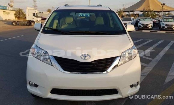 কেনা আমদানি Toyota Sienna White গাড়ী মধ্যে ইম্পোর্ট - দুবাই মধ্যে Bandarban কেনা আমদানি Toyota Sienna White গাড়ী মধ্যে ইম্পোর্ট - দুবাই মধ্যে Bandarban