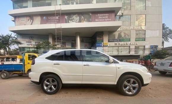 Buy Used 2009 Toyota Harrier in Dhaka, Dhaka Buy Used 2009 Toyota Harrier in Dhaka, Dhaka