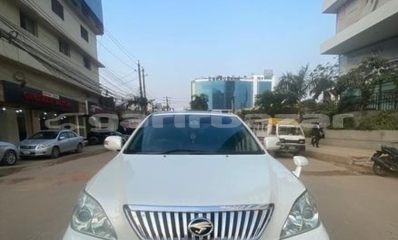 Buy Used 2009 Toyota Harrier in Dhaka, Dhaka Buy Used 2009 Toyota Harrier in Dhaka, Dhaka