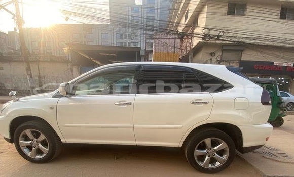 Buy Used 2009 Toyota Harrier in Dhaka, Dhaka Buy Used 2009 Toyota Harrier in Dhaka, Dhaka