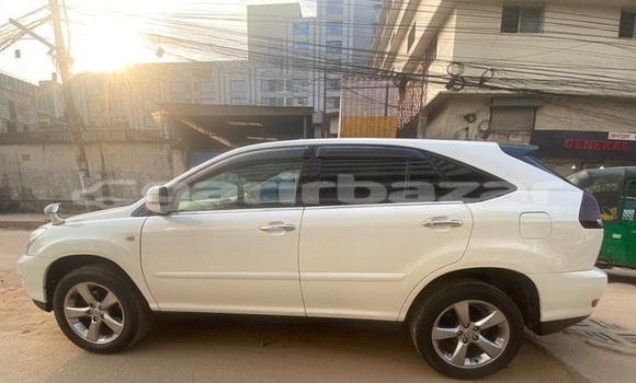Buy Used 2009 Toyota Harrier in Dhaka, Dhaka Buy Used 2009 Toyota Harrier in Dhaka, Dhaka