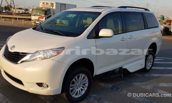 কেনা আমদানি Toyota Sienna White গাড়ী মধ্যে ইম্পোর্ট - দুবাই মধ্যে Bandarban কেনা আমদানি Toyota Sienna White গাড়ী মধ্যে ইম্পোর্ট - দুবাই মধ্যে Bandarban