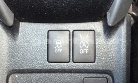 Buy Used 2016 Toyota Fielder in Dhaka, Dhaka Buy Used 2016 Toyota Fielder in Dhaka, Dhaka