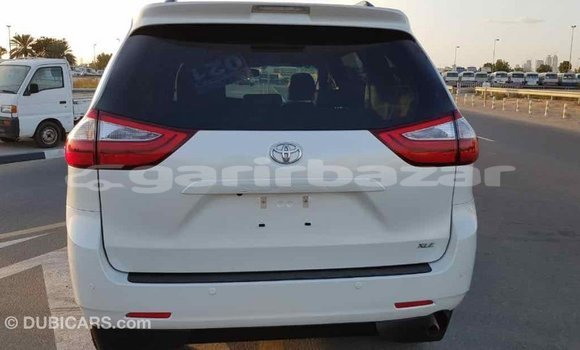 কেনা আমদানি Toyota Sienna White গাড়ী মধ্যে ইম্পোর্ট - দুবাই মধ্যে Bandarban কেনা আমদানি Toyota Sienna White গাড়ী মধ্যে ইম্পোর্ট - দুবাই মধ্যে Bandarban