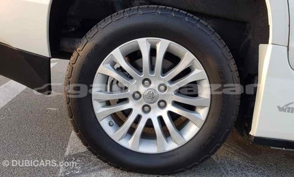 কেনা আমদানি Toyota Sienna White গাড়ী মধ্যে ইম্পোর্ট - দুবাই মধ্যে Bandarban কেনা আমদানি Toyota Sienna White গাড়ী মধ্যে ইম্পোর্ট - দুবাই মধ্যে Bandarban