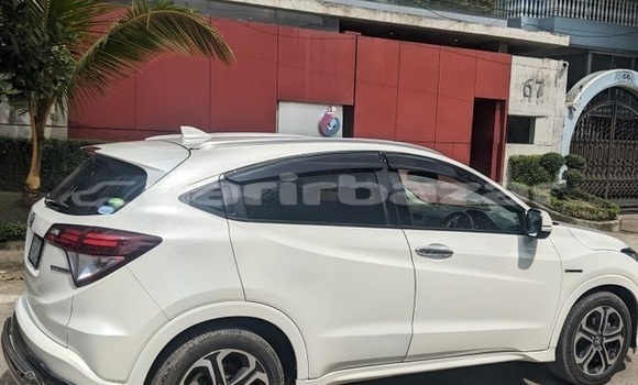 Buy Used 2015 Honda Vezel in Dhaka, Dhaka Buy Used 2015 Honda Vezel in Dhaka, Dhaka