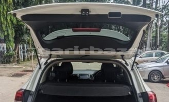 Buy Used 2015 Honda Vezel in Dhaka, Dhaka Buy Used 2015 Honda Vezel in Dhaka, Dhaka