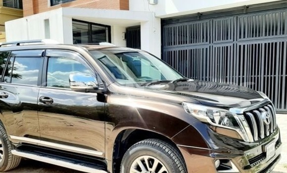 Buy Used 2017 Toyota Land Cruiser Prado in Dhaka, Dhaka Buy Used 2017 Toyota Land Cruiser Prado in Dhaka, Dhaka