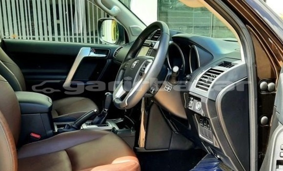 Buy Used 2017 Toyota Land Cruiser Prado in Dhaka, Dhaka Buy Used 2017 Toyota Land Cruiser Prado in Dhaka, Dhaka