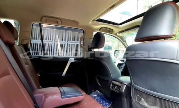 Buy Used 2017 Toyota Land Cruiser Prado in Dhaka, Dhaka Buy Used 2017 Toyota Land Cruiser Prado in Dhaka, Dhaka