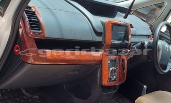 Buy Used 2012 Toyota Noah in Dhaka, Dhaka Buy Used 2012 Toyota Noah in Dhaka, Dhaka