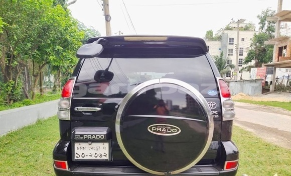 Buy Used 2006 Toyota Land Cruiser Prado in Dhaka, Dhaka Buy Used 2006 Toyota Land Cruiser Prado in Dhaka, Dhaka
