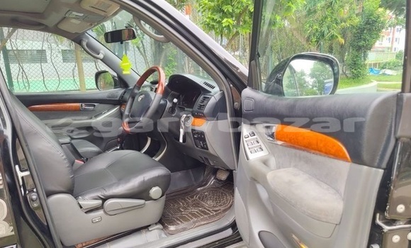 Buy Used 2006 Toyota Land Cruiser Prado in Dhaka, Dhaka Buy Used 2006 Toyota Land Cruiser Prado in Dhaka, Dhaka